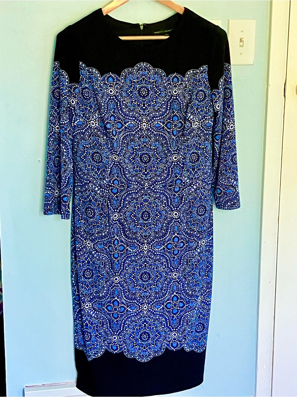 White House Black Market Black and Blue Medallion Long Sleeve Dress